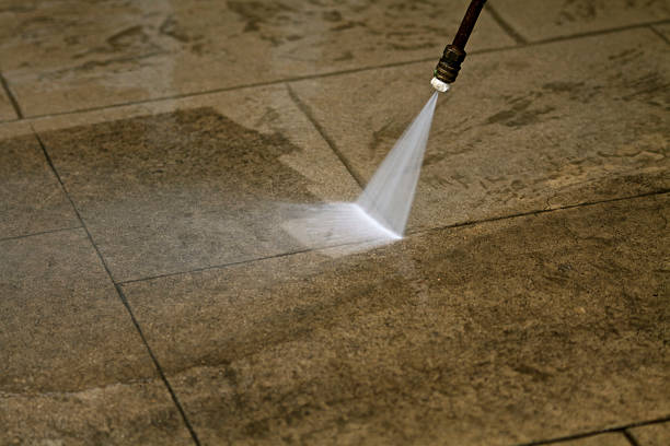 pressure washing picture id478334892?k=6&m=478334892&s=612x612&w=0&h=m1UORSTghwpvJhe6wD564xIP0L2R3B4FO 8ZQY U5Uk=