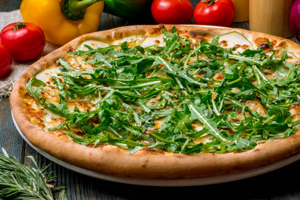 istock Pizza with pears and Gorgonzola cheese. 1000042290