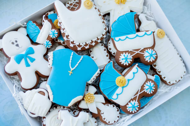 istock Candy bar on baby's christening party: various gingerbreads with blue mastic for little boy 1000108988