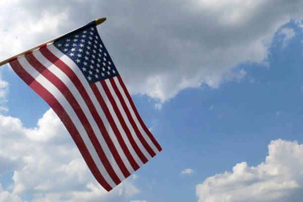 istock American Flag and Sky 4 1000480378