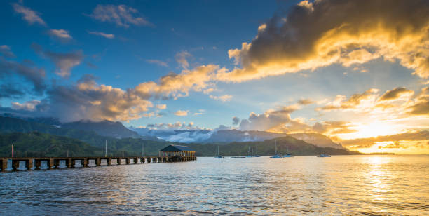 istock Hanalei Beach at Hanalei Bay. Kauai, Hawaii 1000512988