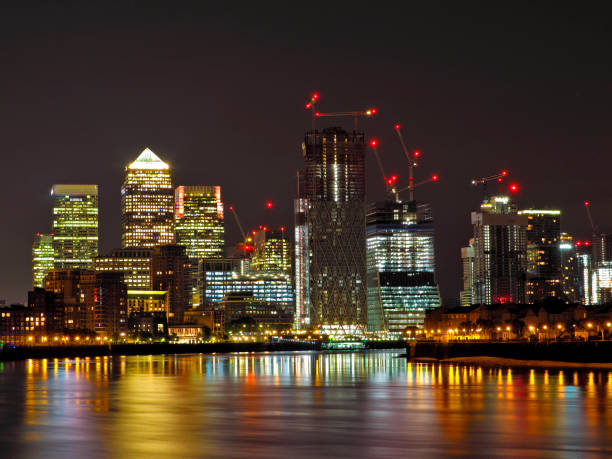istock London night skyline palette 1000778732