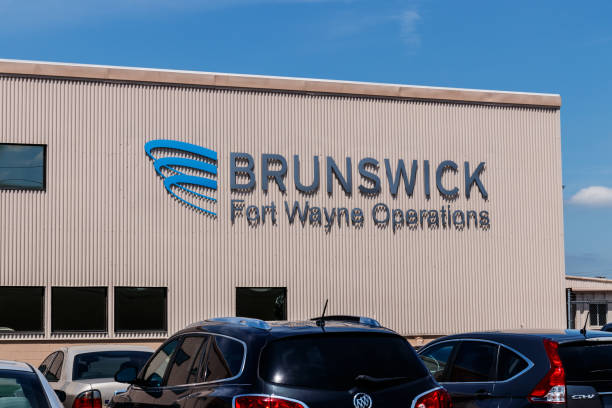 brunswick fort wayne operations. brunswick è leader nei settori marino, fitness e biliardo i - bayliner foto e immagini stock