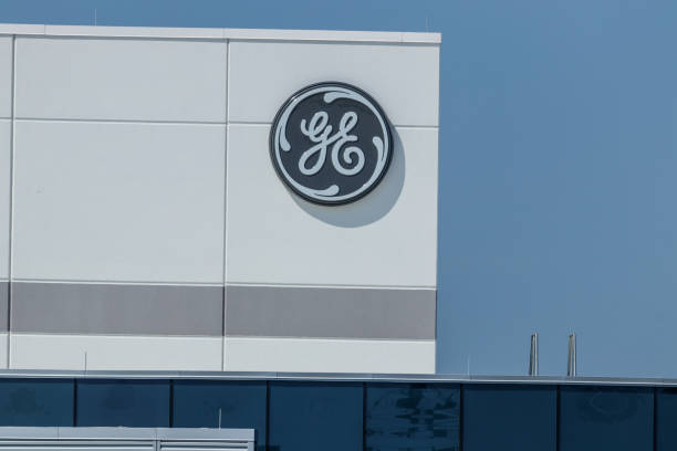 General Electric Aviation Facility. GE Aviation is a Provider of GE90 and LEAP Jet Engines IX Lafayette - Circa July 2018: General Electric Aviation Facility. GE Aviation is a Provider of GE90 and LEAP Jet Engines IX jump jet stock pictures, royalty-free photos & images