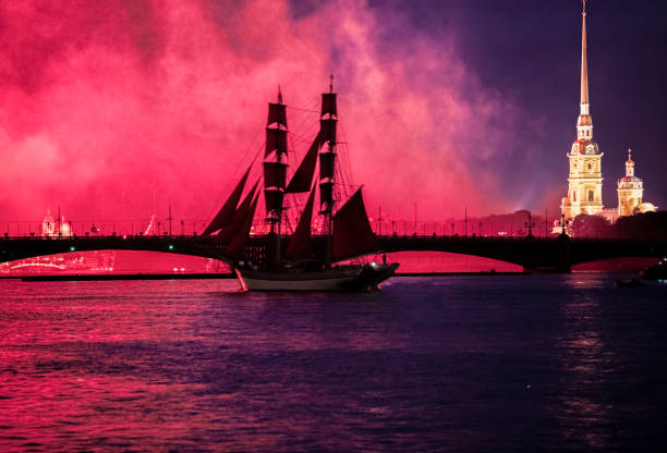 istock Silhouette of Crimson Sails 1000955058