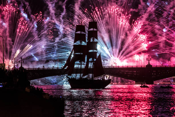 istock Crimson Sails during White Nights Festival 1000955454