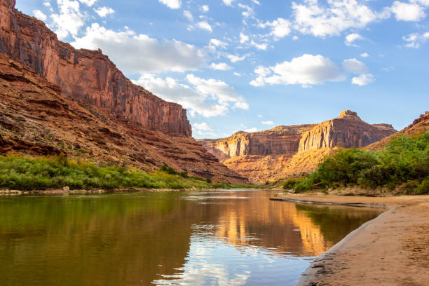 istock Colorado river in Moab, Utah 1001249056