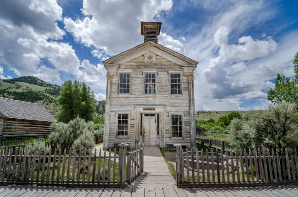 Old School House Bannack Montana Abanadoned School building in Bannack State Park.
Bannack is a ghost town in Montana, USA. ghost town stock pictures, royalty-free photos & images