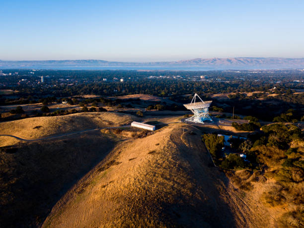 View of Stanford Sattelite Dish from the air Birds eye view of Stanford Sattelite Dish stanford university photos stock pictures, royalty-free photos & images