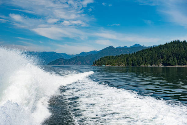 istock Boating in the north vancouver islands 1001400464
