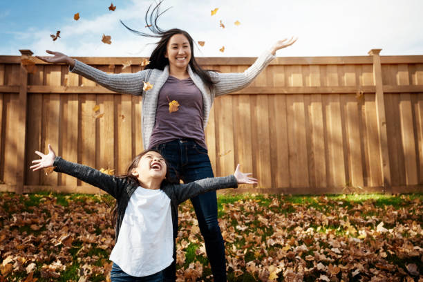 istock Welcoming autumn with open arms 1001402292