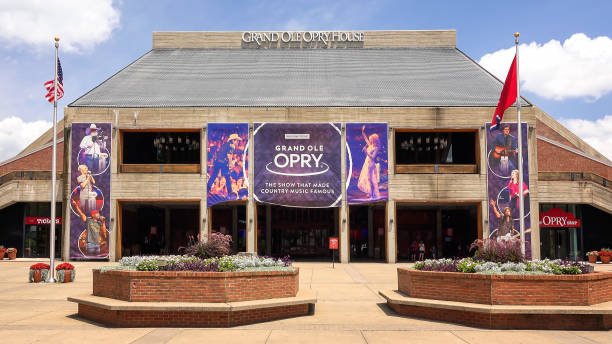 grand ole opry house de nashville, tennessee - tennessee house nashville residential structure fotografías e imágenes de stock