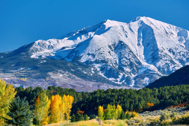 istock Mount Sopris autumn landscape in Colorado 1001604022