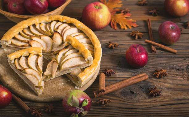 istock Homemade apple tart 1001628946