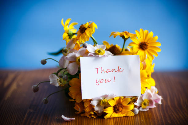 istock bouquet of yellow big daisies 1001635842