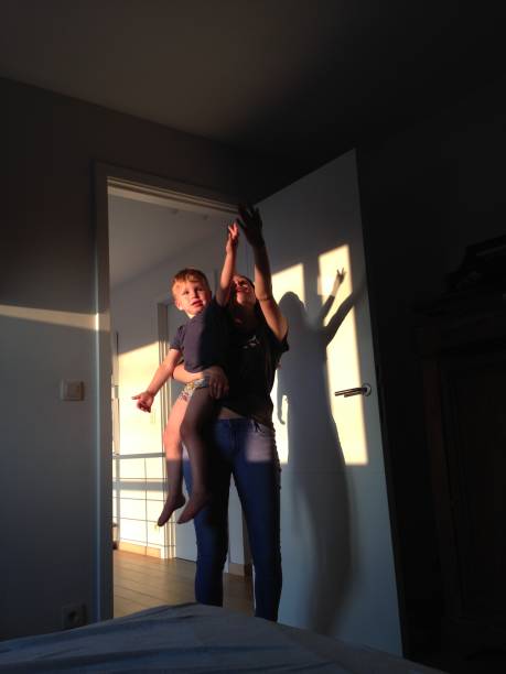 istock Sister and her little brother 1001722406