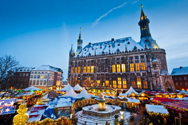 istock Aachen Christmas Market in December 1001727406