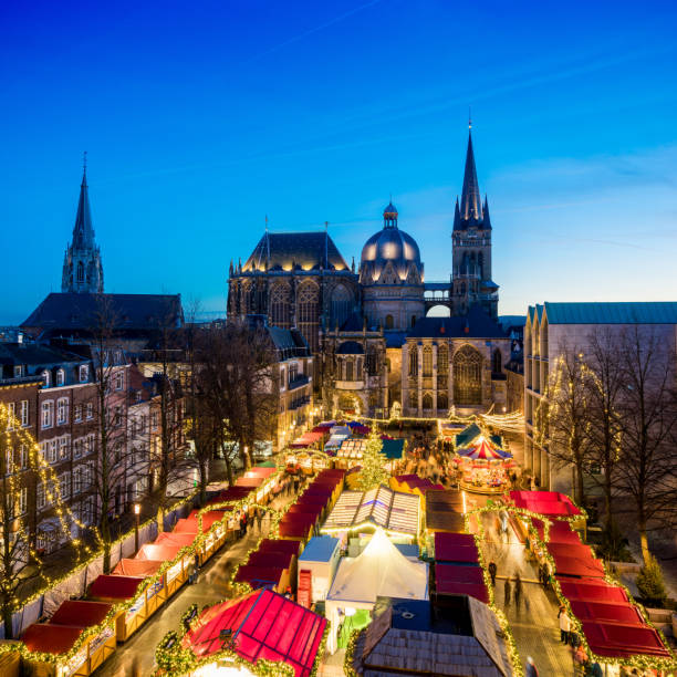 Aachen Christmas Market in December Aachen Christmas Market aachen stock pictures, royalty-free photos & images