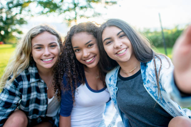 istock Teen selfie 1001745188