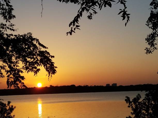 istock Sunsets Dallas Arboretum 1 1001787148