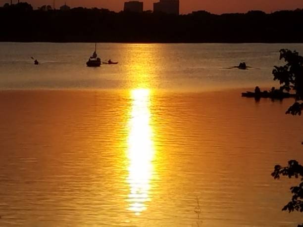 istock Sunsets Dallas Arboretum 1 1001787290