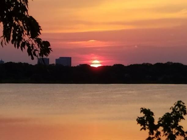 istock Sunsets Dallas Arboretum 1 1001787296