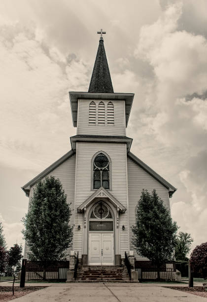 istock Church in Rural Illinois 1001803006