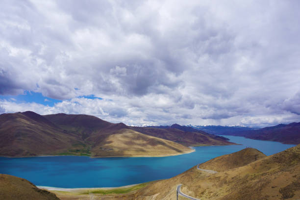 istock Yumtso lake,Tibet 1001961600