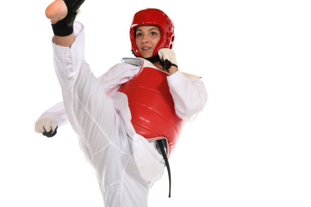 martial arts in bewegung - padding tae kwon do helmet karate stock-fotos und bilder