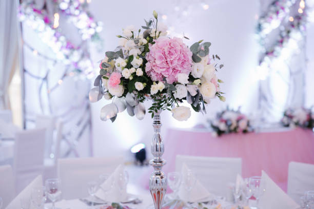 istock Wedding bouquet in restaurant on the table 1002021016