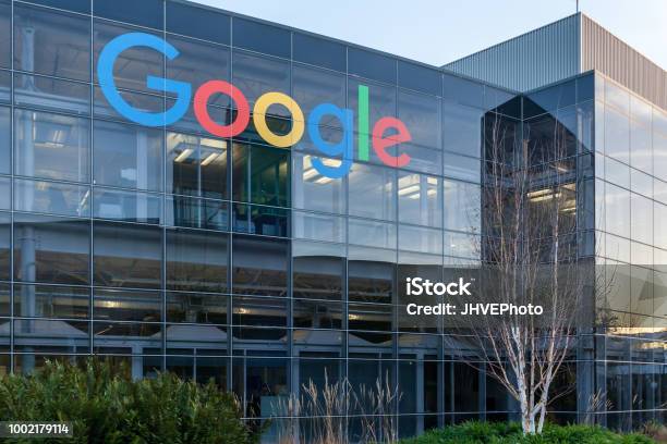 Google Login Ke Gedung Di Kantor Pusat Google Di Silicon Valley Foto Stok - Unduh Gambar Sekarang