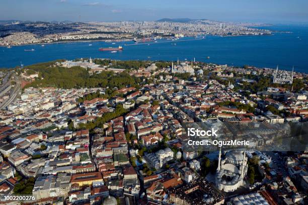 Historical Peninsula Istanbul To The Asia Part Of İstanbul Stock Photo - Download Image Now