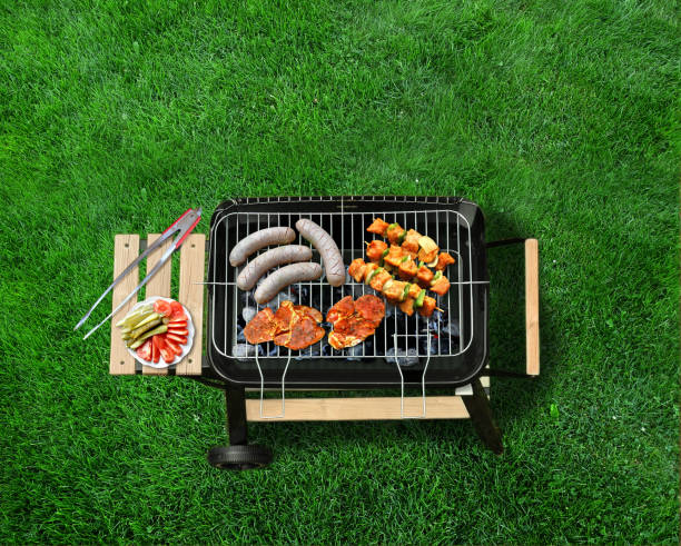 istock grill in green garden 1002223476