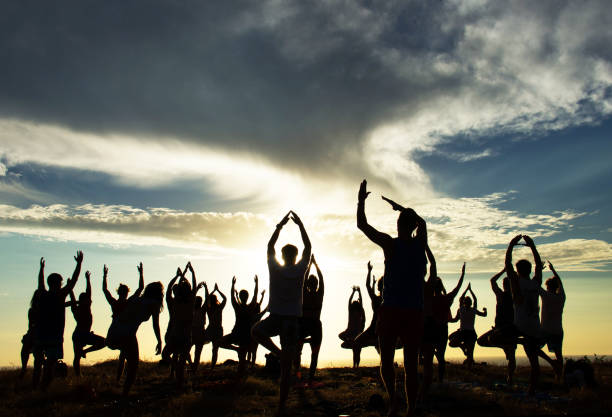 istock Sunset Yoga Outdoors 1002240034