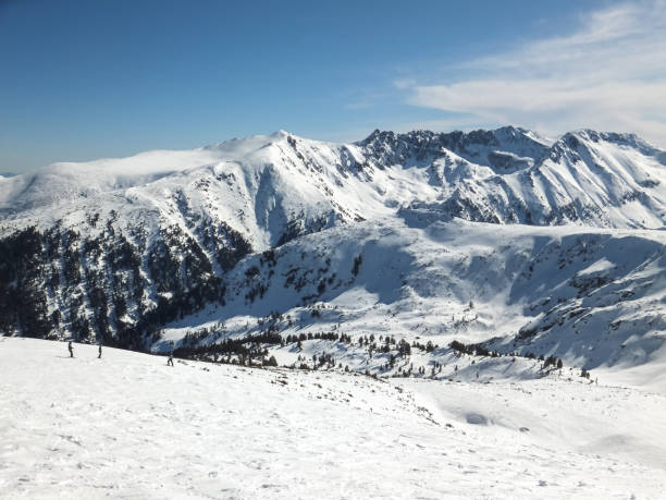 istock Winter landscape from Todorka peak, Pirin Mountain, Bulgaria 1002275464