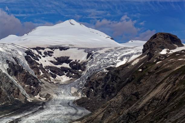 istock The Pasterze glacier in the Eastern Alps 1002409516