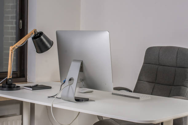 istock End of the day at the desk 1002485340