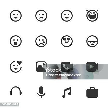 istock Social Media icon set - dark solid series 1002504998