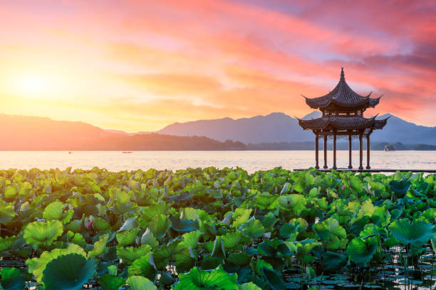istock Hangzhou west lake jixian pavilion at sunset 1002615596