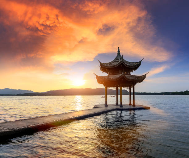 istock Hangzhou west lake jixian pavilion at sunset 1002631498