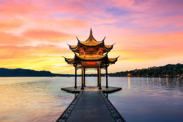 istock Hangzhou west lake jixian pavilion at sunset 1002634912