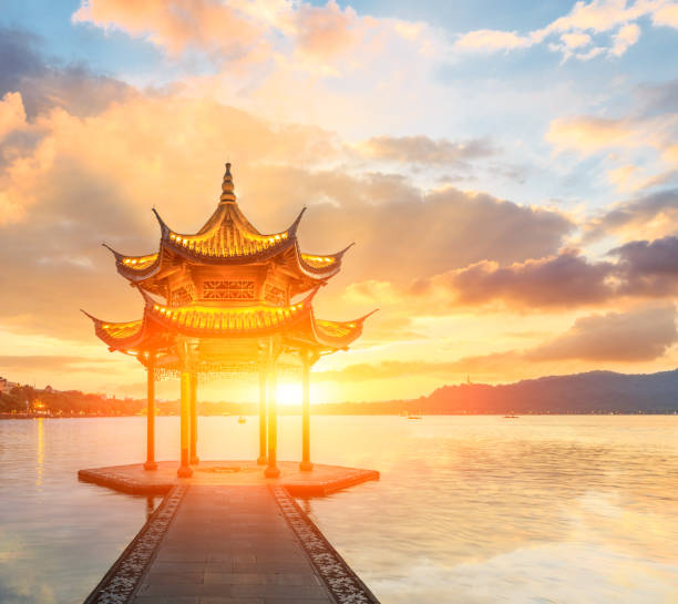 istock Hangzhou west lake jixian pavilion at sunset 1002640734