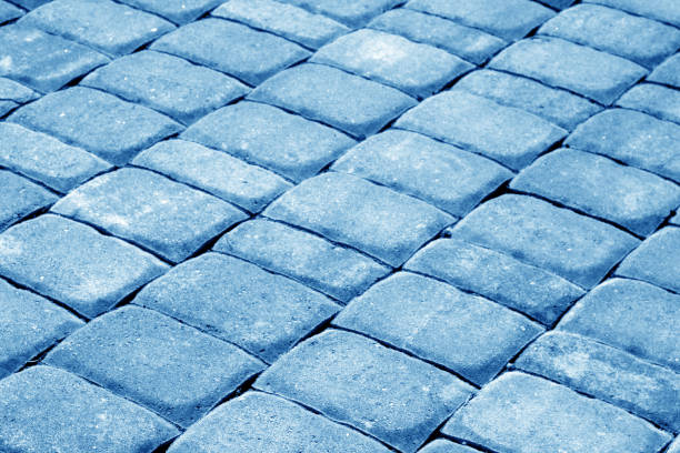 cobble stone pavement in navy blue tone. - 11321 imagens e fotografias de stock