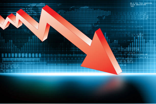 istock Arrow Graph showing business decline 1002756014