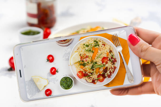 istock Smartphone photo of bulgur salad 1002783482