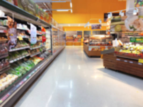 fresh food on shelf in supermarket blurred background - shopping basket imagens e fotografias de stock