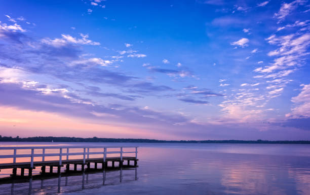 istock sunset at the lake 1002992598
