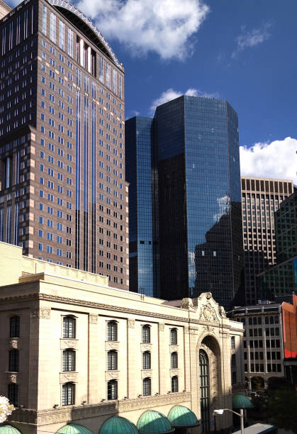 istock View of Pittsburgh city center 1003130736
