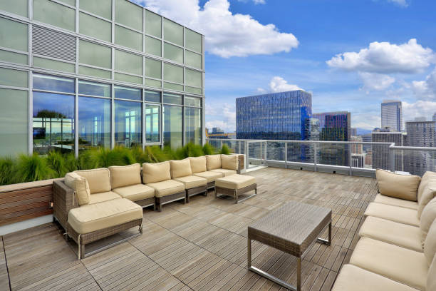 istock Luxury apartment building with Sky lounge on the top. 1003193288