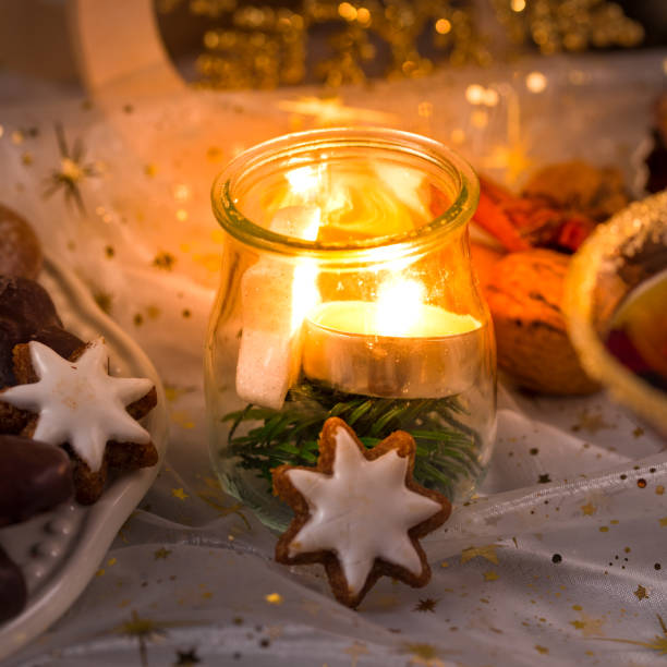istock beauty Christmas lampion 1003294386